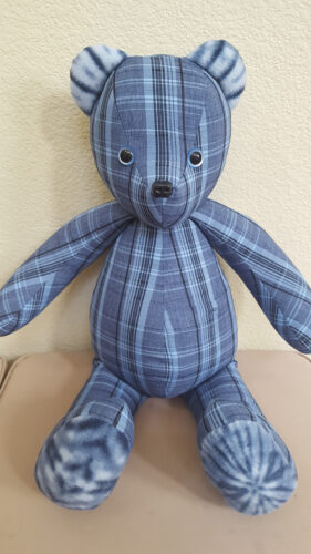 03 - BearyHuggables_ blue pattern memory bear