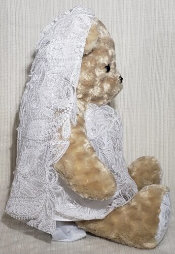 106-BearyHuggables_Profile of Bride Bear